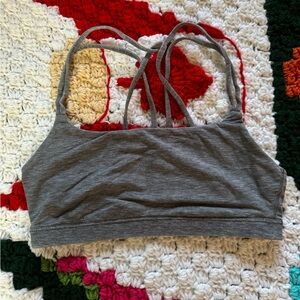 GapFit Breathe Low Support Strappy Sports Bra - XS Grey